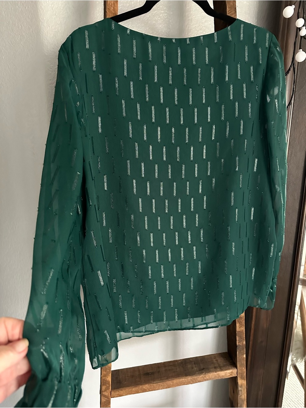 Banana Republic emerald green metallic sheer blouse, size large - Picture 5 of 9